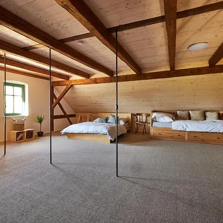 Apartament Statek 85