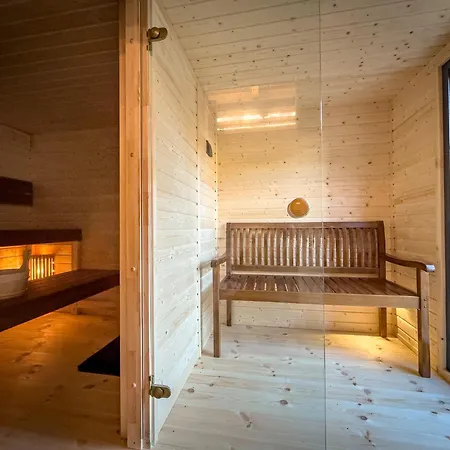 Apartament Statek 85